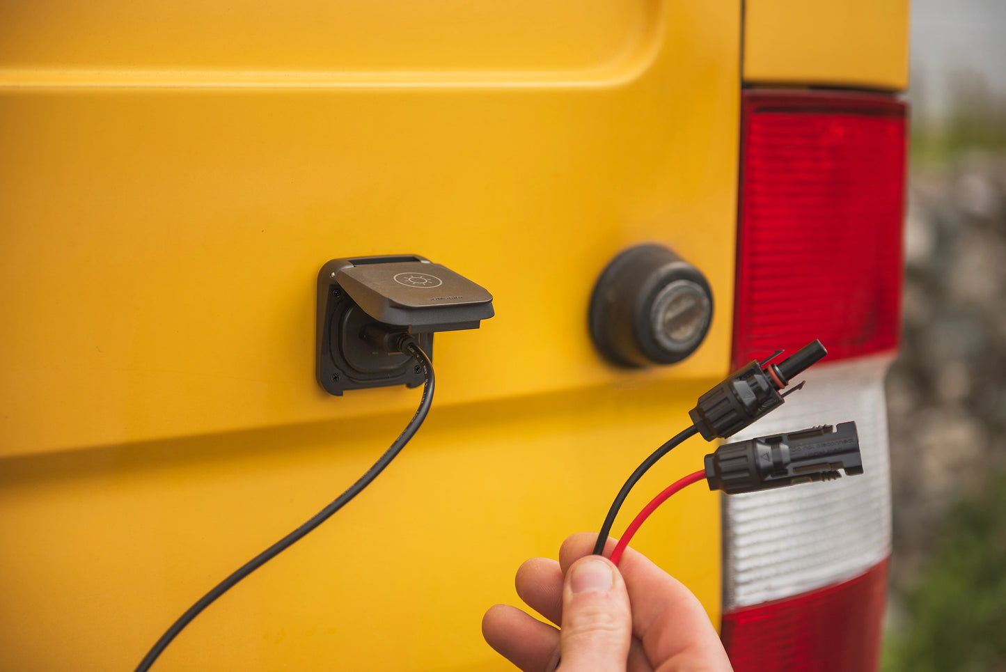 Ventura Series - XT60 Solar Connection
