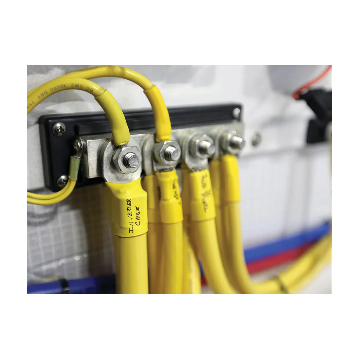 PowerBar 600A with Four 3/8