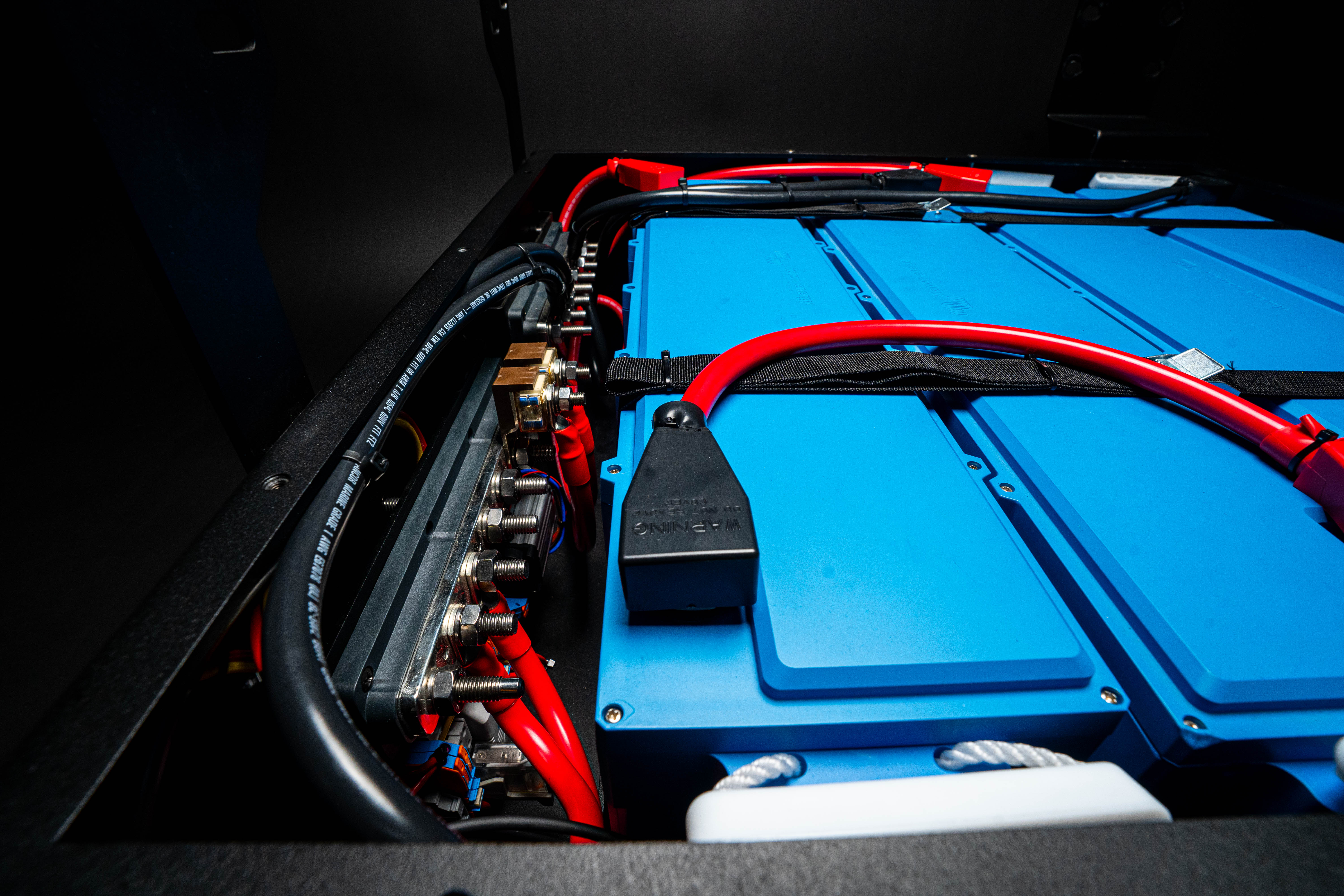 Artek Undermount Battery Box for Mercedes Sprinter – Wholesale - Artek