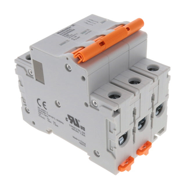 3 Pole Thermal Magnetic Circuit Breaker C Trip