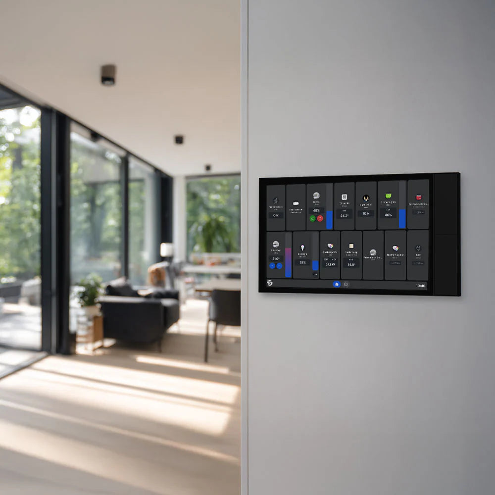 Shelly Wall Display XL
